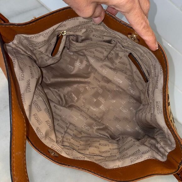 Michael Kors Bag Purse Handbag Millbrook Signature Jacquard Large Shoulder Hobo - Picture 15 of 16